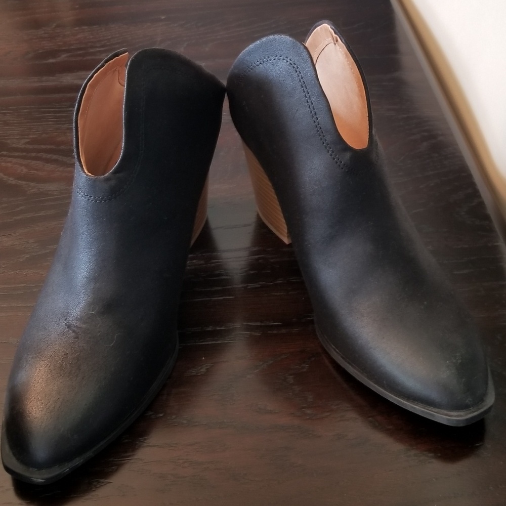 Mule slide in boots